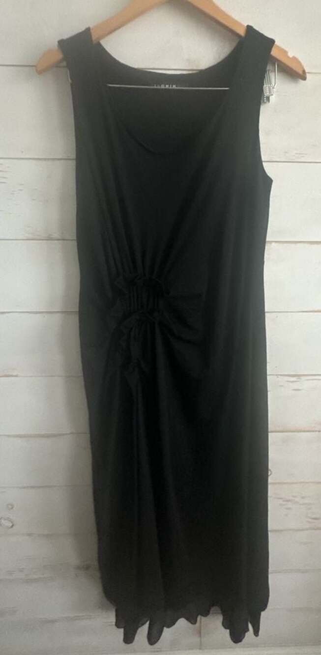 Ischiko Black Sleeveless Ruched Side Midi Dress